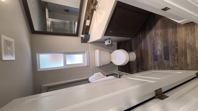 Image 9 for Madrone - Cottages in the woods