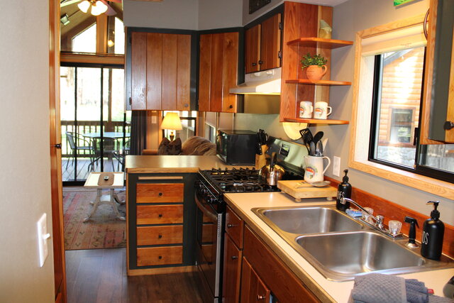 Image 7 for Aspen - Riverfront Cabin