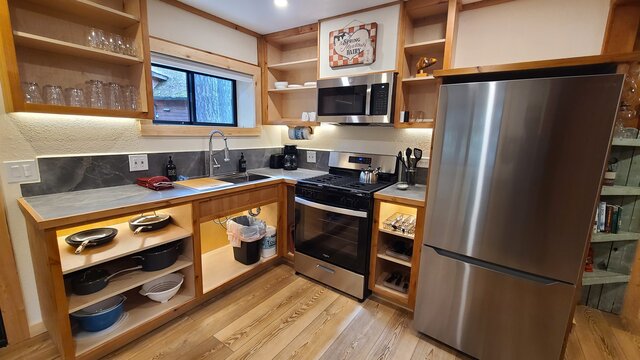 Image 4 for Log - Riverfront Cabin