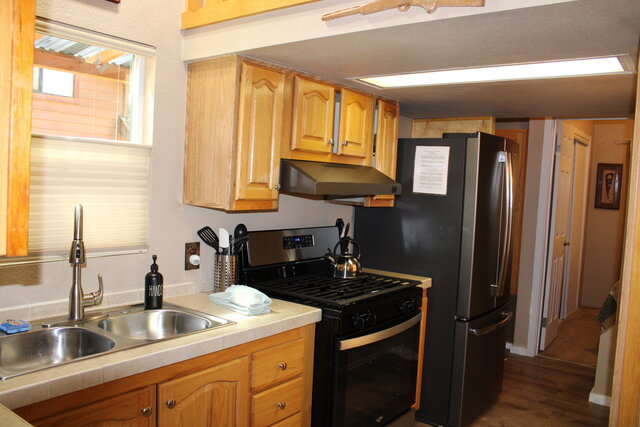 Image 10 for Juniper - Riverfront Cabin