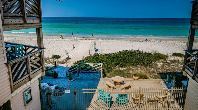 Image 25 for Beachfront Cypress & Sun Gulf Suite