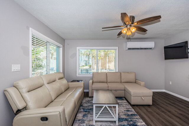 Image 3 for Blue Water Beachside NEW 2 bedroom Suite