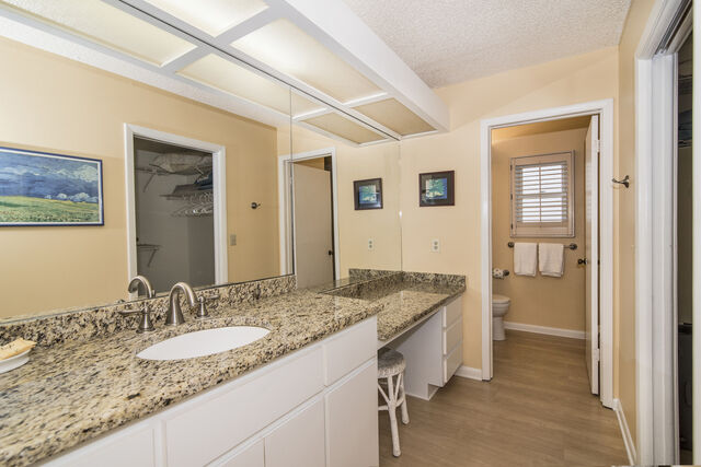 Image 16 for Joyce's Beachfront Penthouse