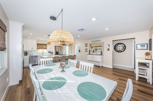 Image 8 for Relax and Unwind at Beautiful Bahia Palms