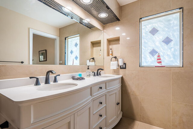 Image 16 for Largo Beach Home with pool