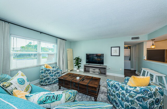 Image 14 for El Mar  Charming Beach suite with Pool