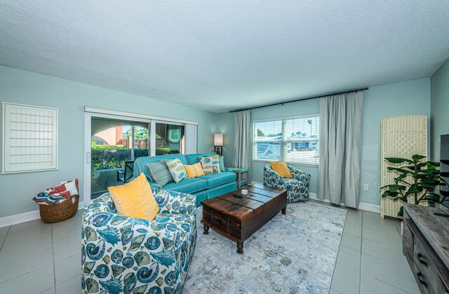 Image 1 for El Mar  Charming Beach suite with Pool