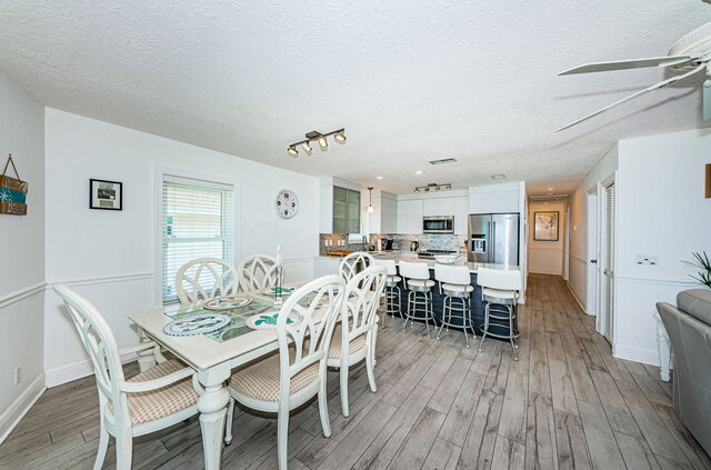 Image 8 for Beachfront Cypress & Sun Gulf Suite