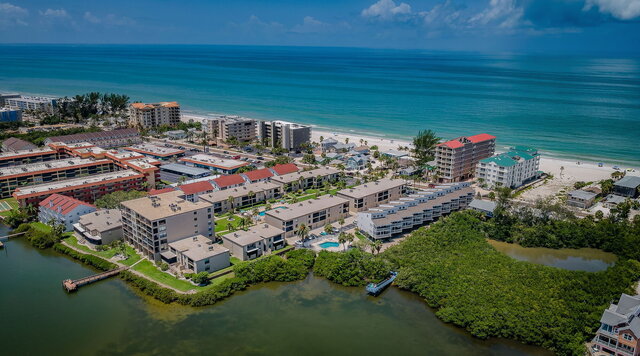 Image 4 for Intercoastal Beach Suite