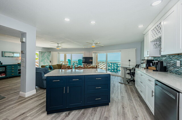 Image 17 for Peaceful beachfront stay 30 ft deck sweeping view