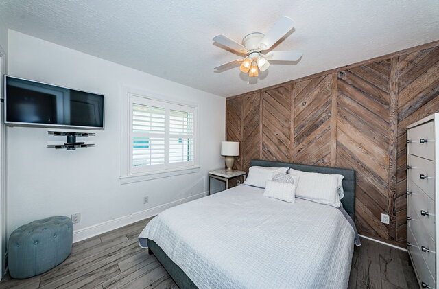 Image 10 for Beachfront Cypress & Sun Gulf Suite