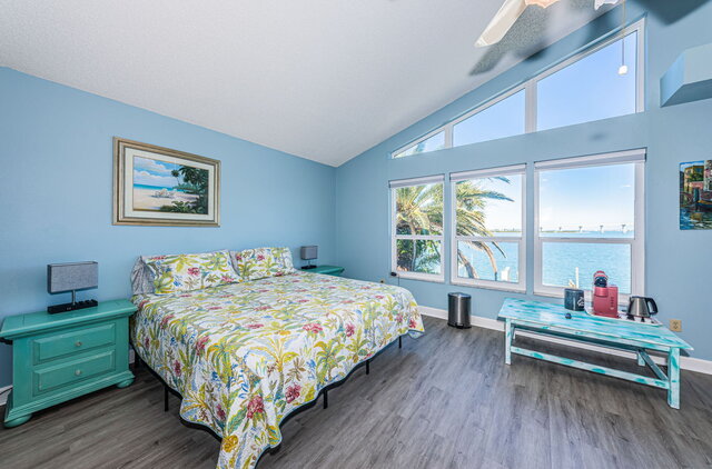 Image 14 for Tropical Island Beach House with pool