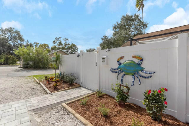 Image 8 for Teal Tide