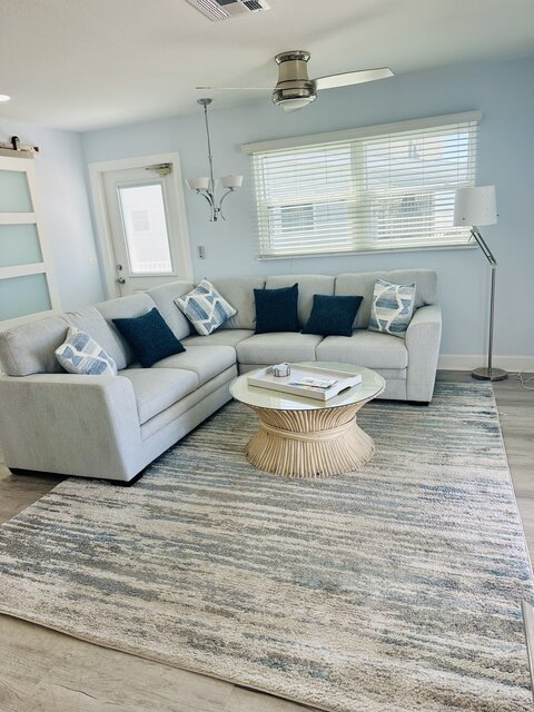 Image 9 for Beachfront Bungalow