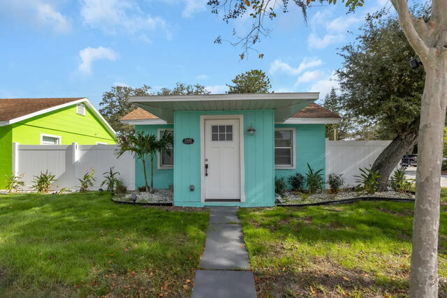 Image 1 for Teal Tide