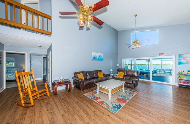 Image 7 for Tropical Island Beach House with pool