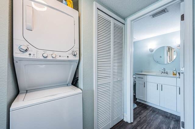 Image 19 for El Mar  Charming Beach suite with Pool