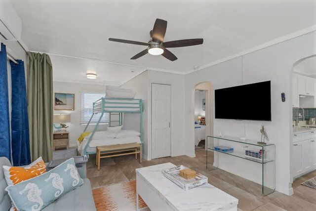 Image 12 for Sunshine Shores | Private Yard and Hot Tub