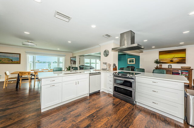 Image 12 for Coastal Waters Retreat