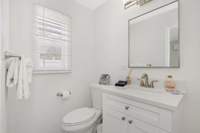 Image 17 for Teal Tide