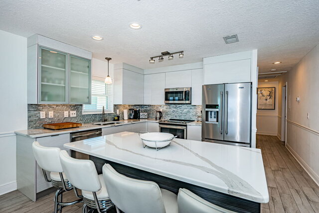 Image 24 for Beachfront Cypress & Sun Gulf Suite