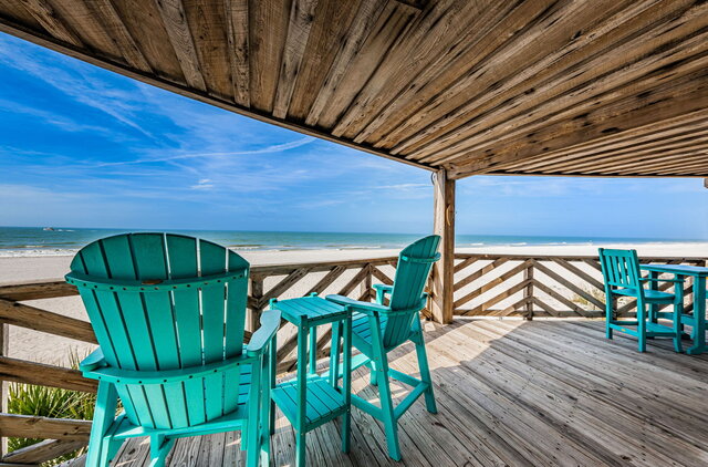 Image 6 for Peaceful beachfront stay 30 ft deck sweeping view