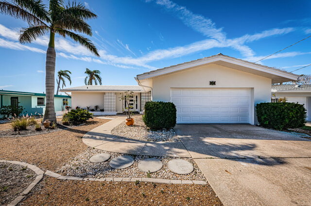 Image 5 for An Intra Coastal waterfront Home with pool