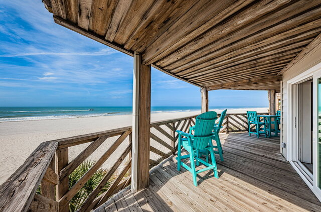 Image 5 for Peaceful beachfront stay 30 ft deck sweeping view