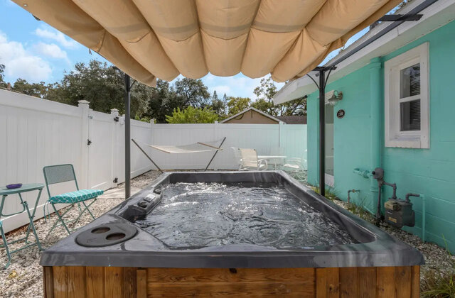 Image 4 for Teal Tide