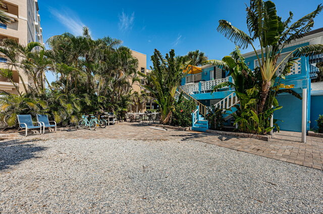 Image 4 for Blue Water Beachside NEW 2 bedroom Suite