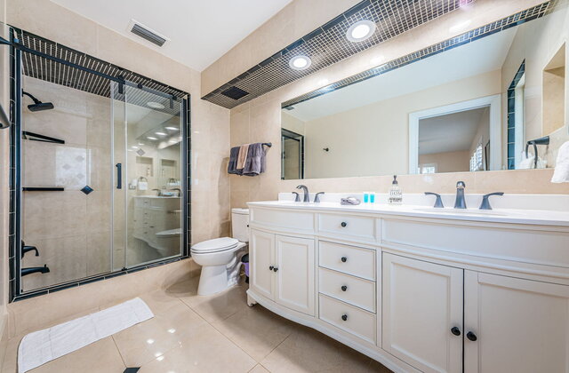 Image 15 for Largo Beach Home with pool