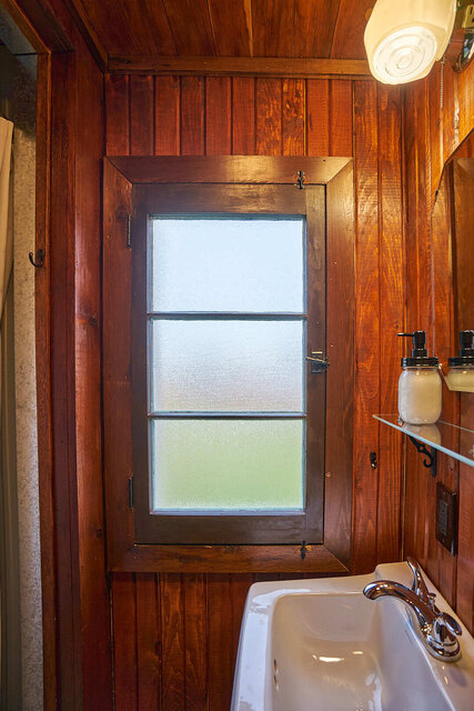 Image 16 for 01) The Loft