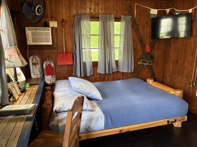 Image 3 for 10) Snow Day