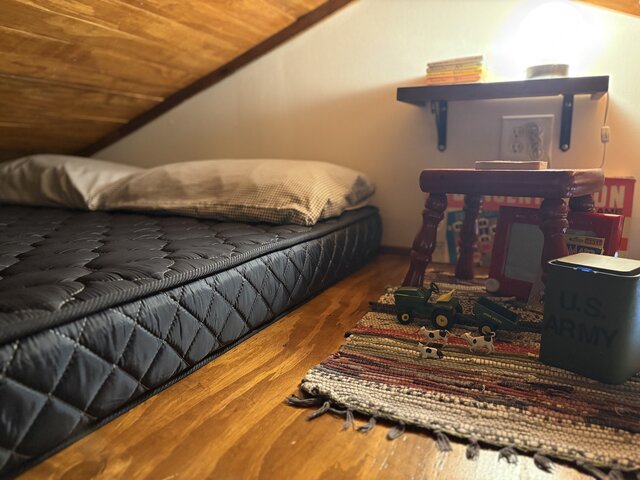 Image 12 for 01) The Loft