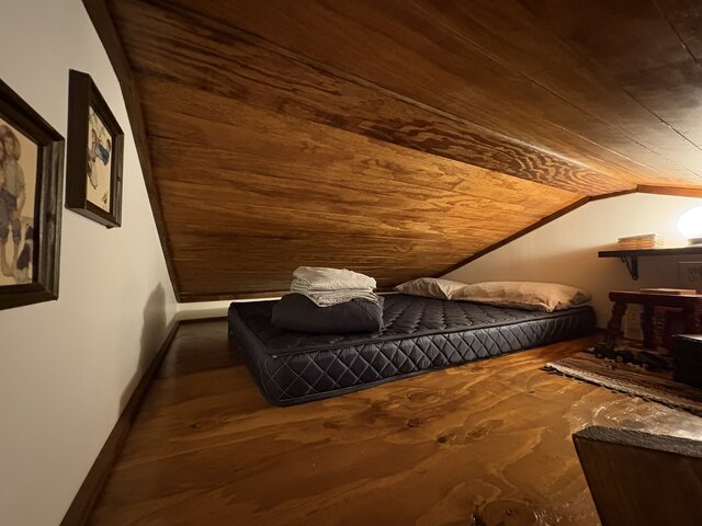 Image 10 for 01) The Loft