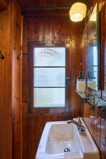 Image 11 for 04) Gone Fishin