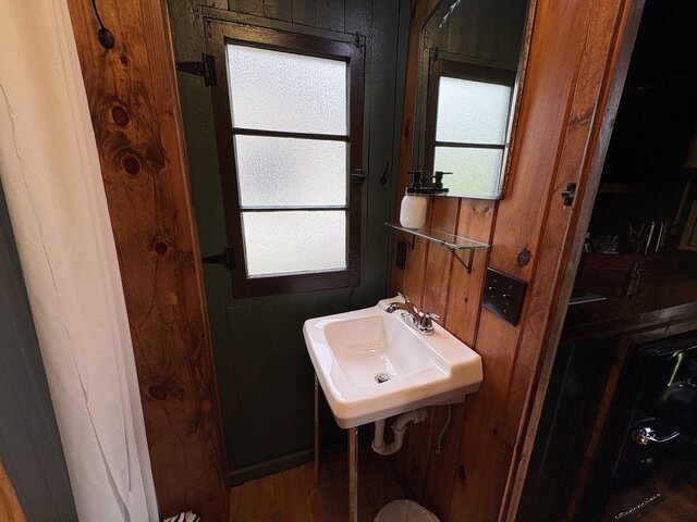 Image 15 for 05) The Ellie Mae