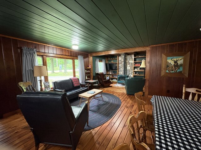 Image 1 for 11) The Cadillac