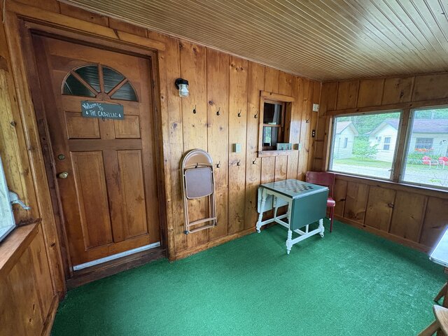 Image 22 for 11) The Cadillac