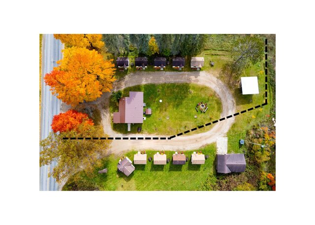 Image 2 for 14 South Side Cabins & The Cadillac - #11