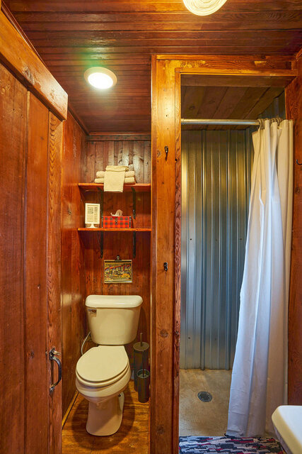 Image 12 for 09) Flag's up