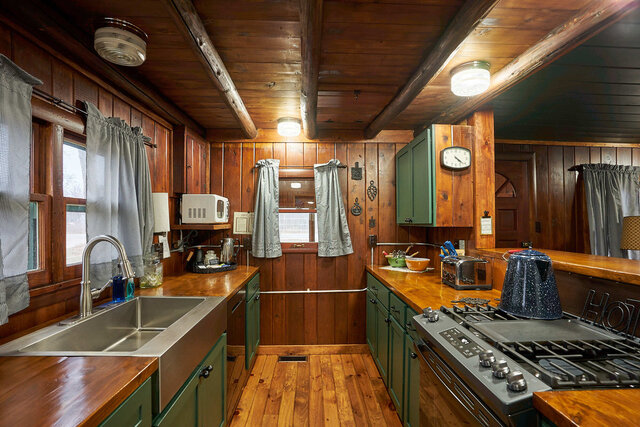 Image 4 for 11) The Cadillac