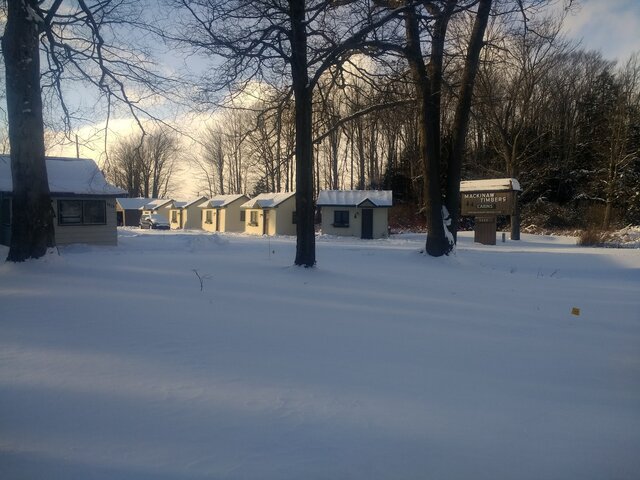 Image 16 for 03) The Middle Mitten