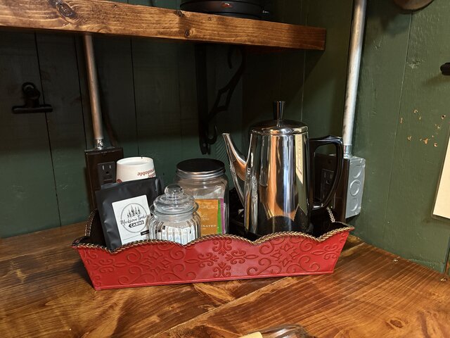 Image 13 for 05) The Ellie Mae