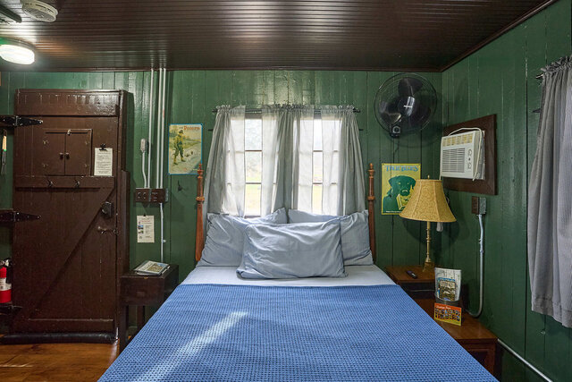 Image 10 for 05) The Ellie Mae