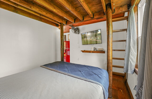 Image 9 for 01) The Loft