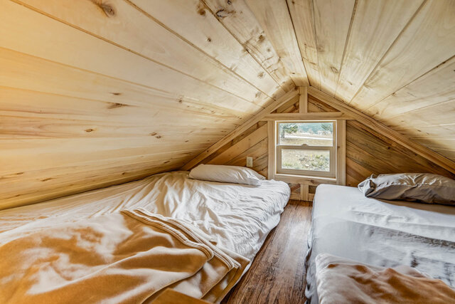 Image 11 for Loft Cabin A