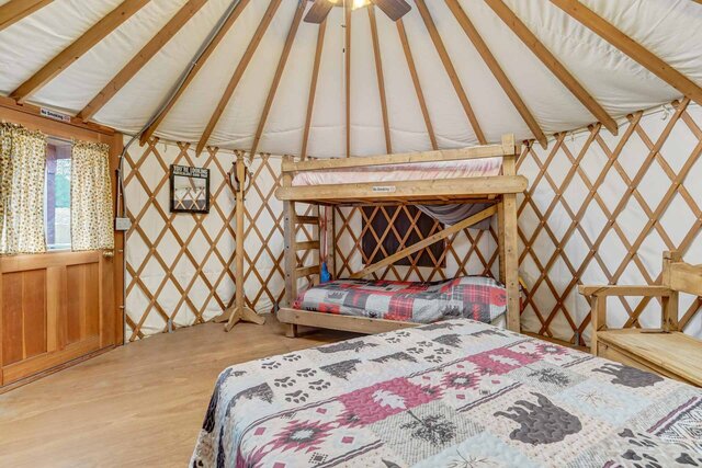 Image 5 for Yurt D