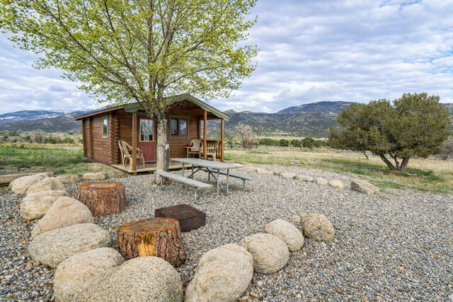 Image 9 for Deluxe Cabin-1