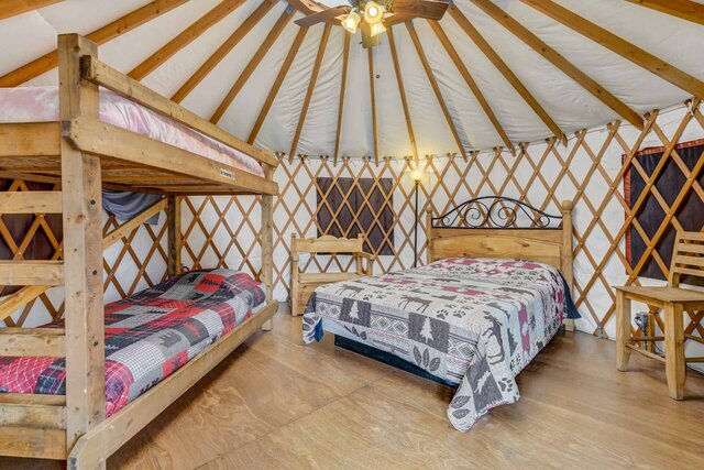 Image 3 for Yurt B